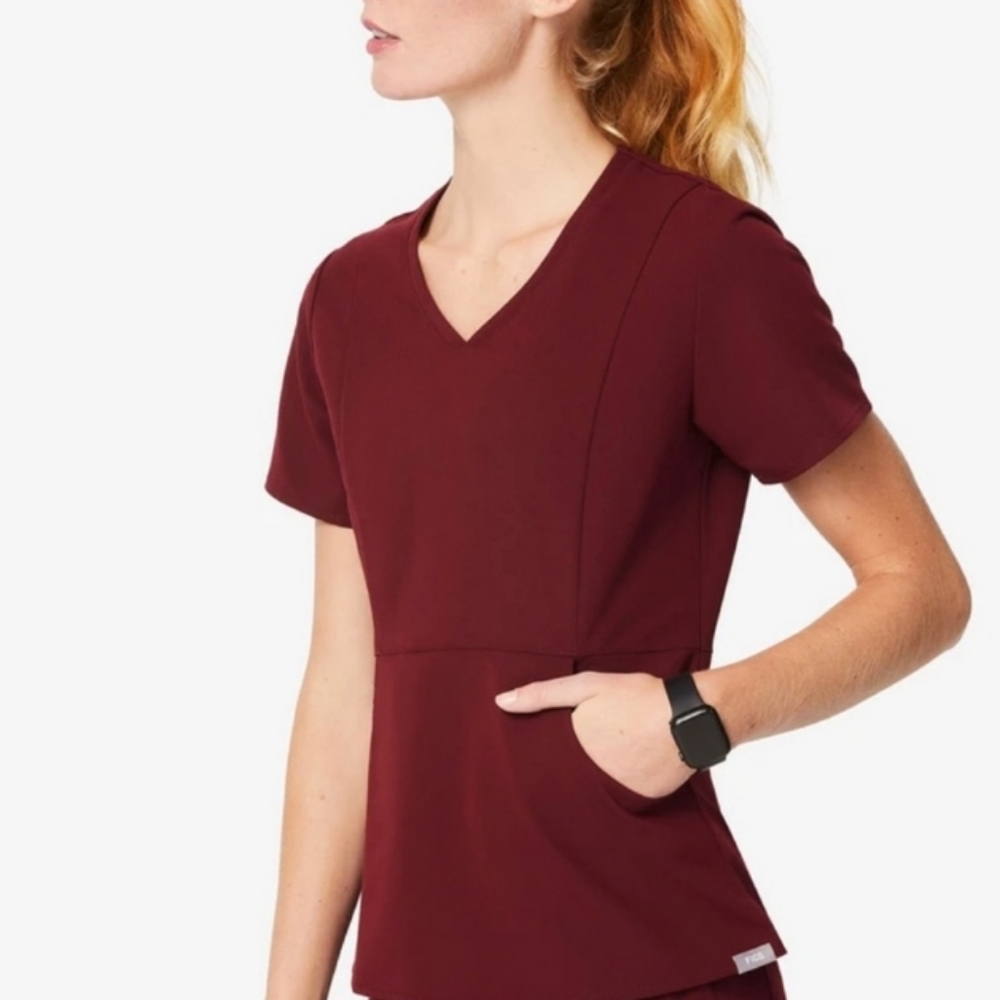 FIGS Aburi Burgundy scrub top NWT